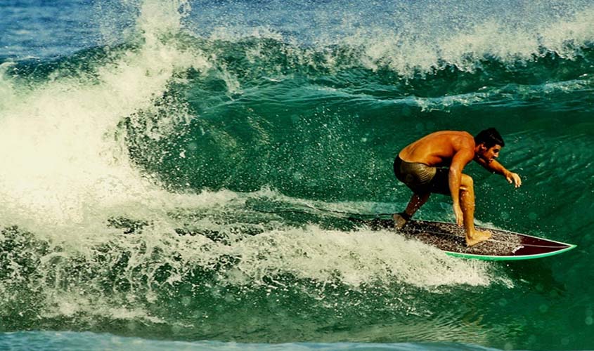 Destinos turísticos para viajar e surfar pelo Brasil