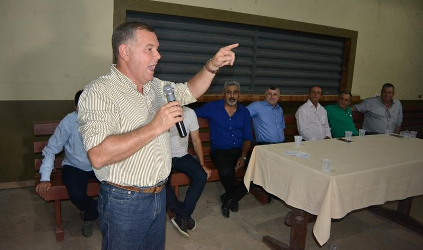 Lúcio Mosquini realiza audiência pública no distrito de Tarilândia para falar sobre emancipação de Tarilândia