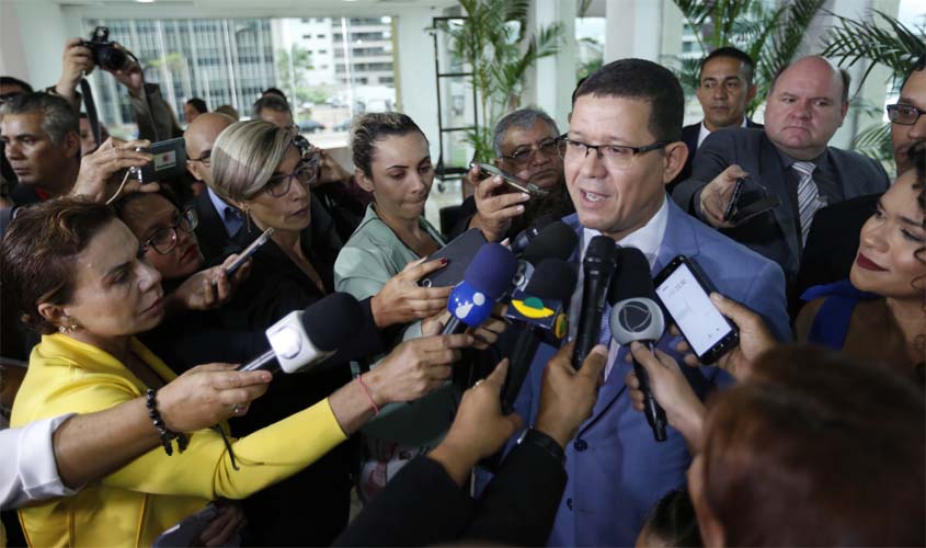 Governador Marcos Rocha é empossado pela Assembleia em sessão solene