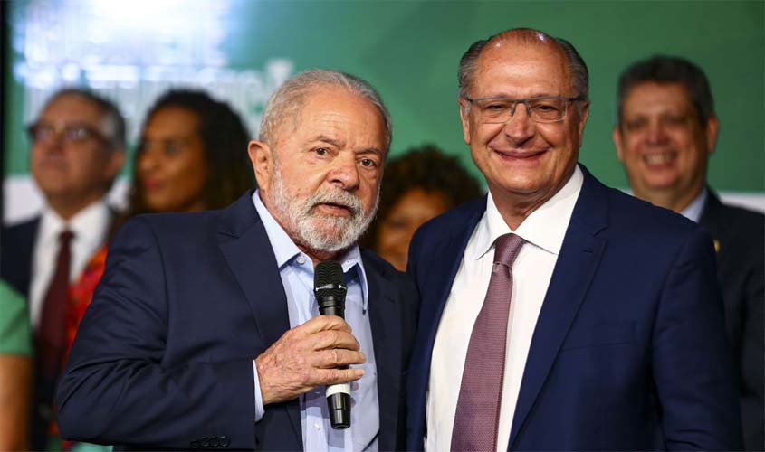 Lula e Alckmin tomam posse hoje; entenda o rito