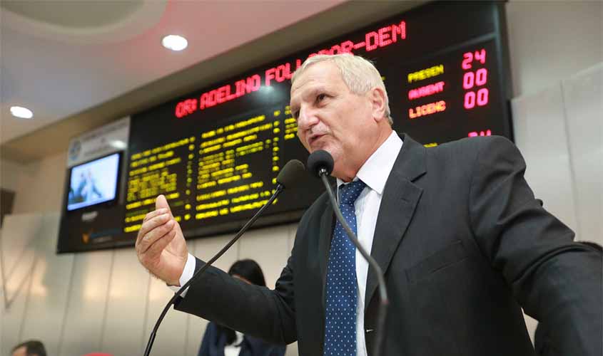 Adelino Follador empossado para o 3º mandato consecutivo de deputado estadual