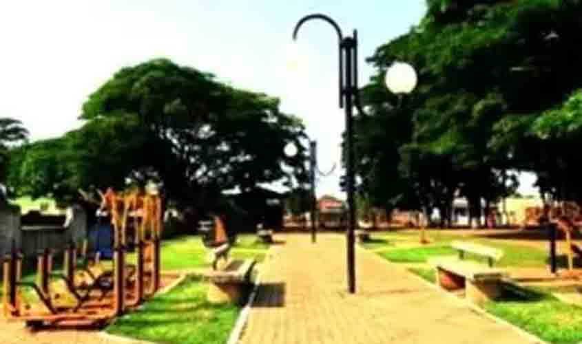 Mulheres são detidas por descumprir decreto e debochar da polícia