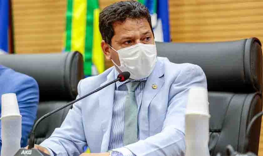 A pedido do deputado estadual Jair Montes Governo informa que iniciou estudos para implementação do piso nacional do magistério estadual