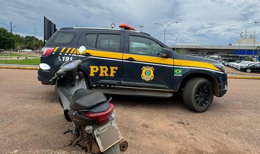 Em Porto Velho/RO, PRF recupera motocicleta furtada