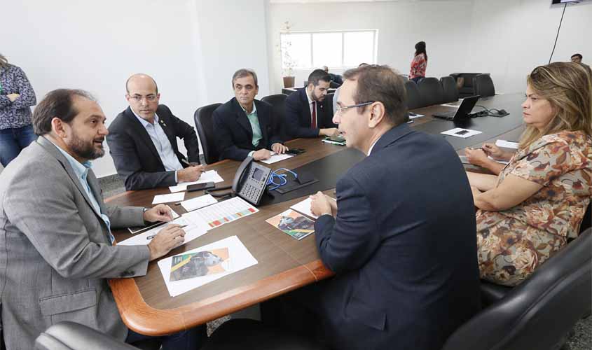 Presidente Laerte Gomes anuncia convênio com o Basa