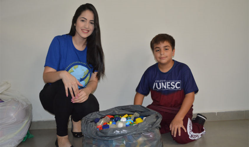 Alunos do Colégio Unesc arrecadam mais de 50 mil tampinhas na Semana do Desafio