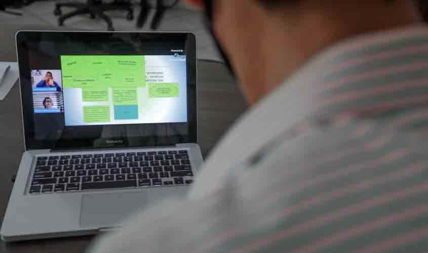 Prefeitura realiza encontro virtual com os professores de Educação Física