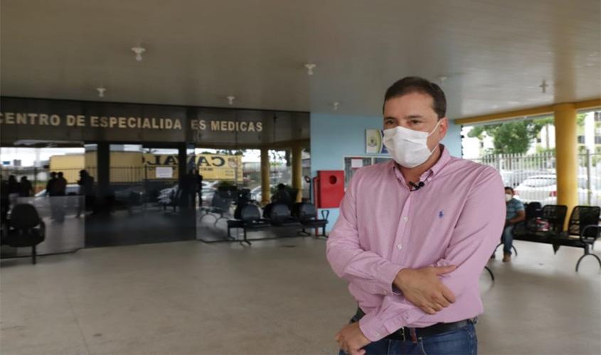 Prefeito visita unidades de atendimento e enfrentamento ao novo coronavírus