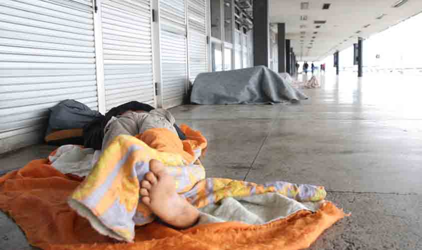 Comissão permanente começa a debater políticas para população de rua