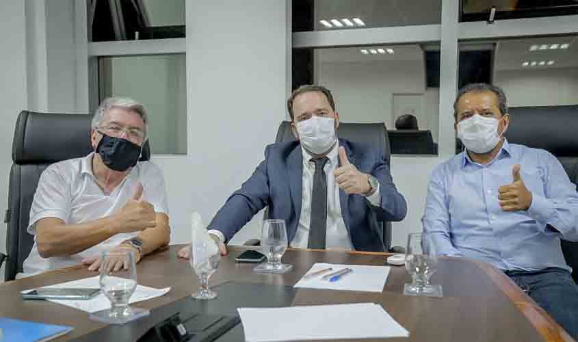 Sindicato dos Postos de Combustíveis se reúne com presidente da Assembleia Legislativa