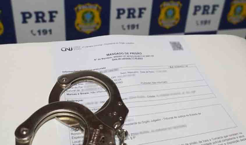 Em Ariquemes/RO, PRF detém foragido da justiça