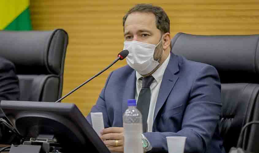 Assembleia Legislativa encaminhará soluções para que médicos formados no exterior possam ser contratados