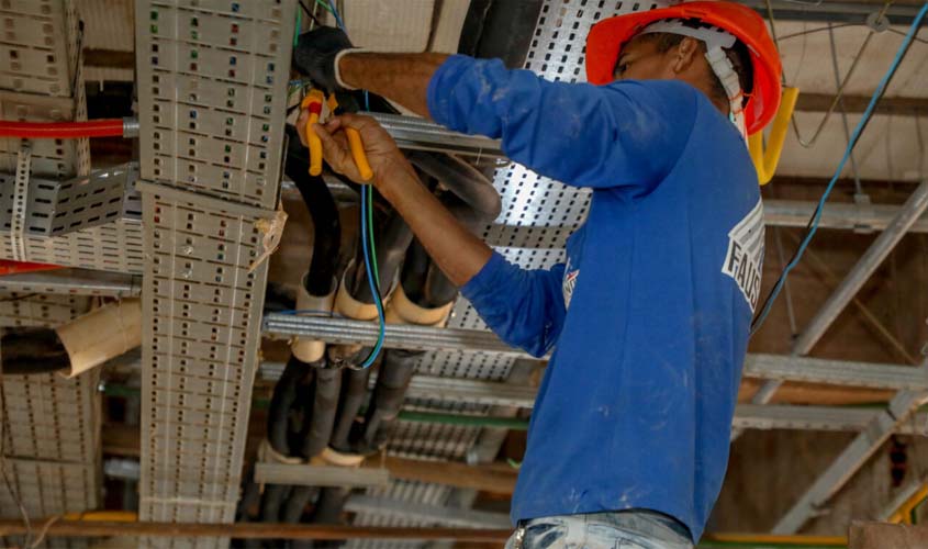 Mais de 900 pessoas devem ser capacitadas profissionalmente pelo Programa Vencer, na região