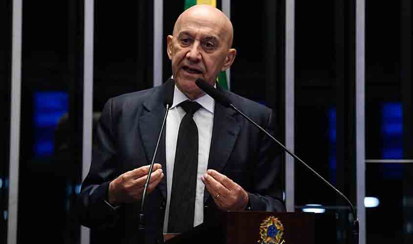 Confúcio Moura defende prioridade para reforma tributária