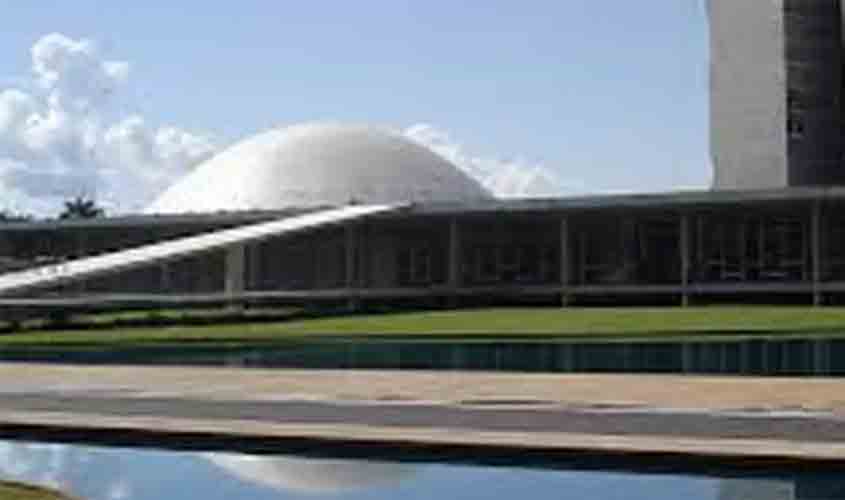 Senado aprova retaliação comercial às vésperas de tarifaço de Trump