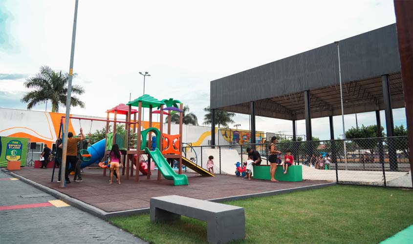 Praça CEU revitalizada e novo ônibus ampliam lazer em PVH