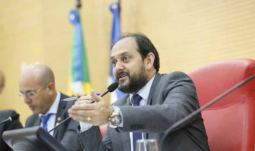 Presidente da Assembleia anuncia convocação dos primeiros aprovados no concurso para a próxima semana