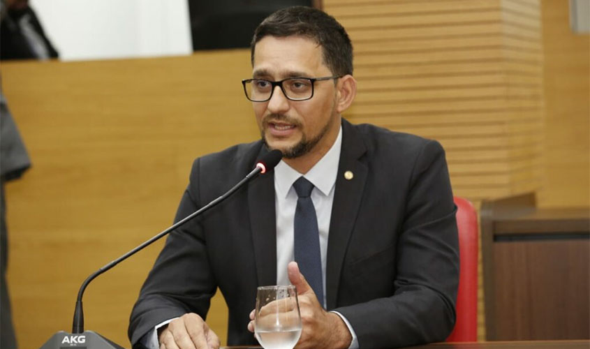 Deputado Anderson cobra informações do governo sobre disponibilização de EPIs para servidores do DETRAN em atividade ao público