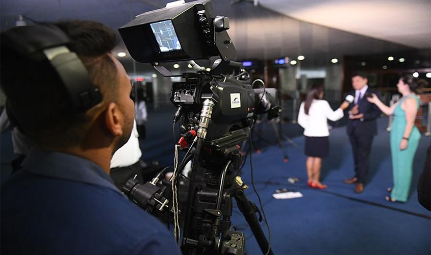 No Dia da Imprensa, senadores repudiam ataques a jornalistas