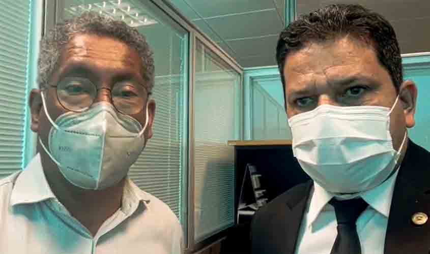 Jair Montes se reúne com titular da Seduc que aponta para possibilidade de permanência dos vigilantes após os 6 meses 