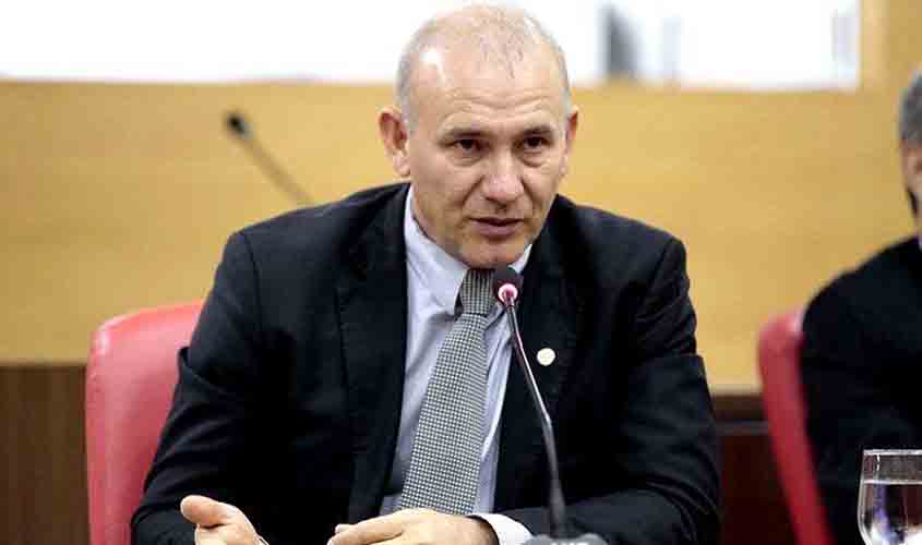 Deputado Ezequiel Neiva vira réu em ação de improbidade administrativa