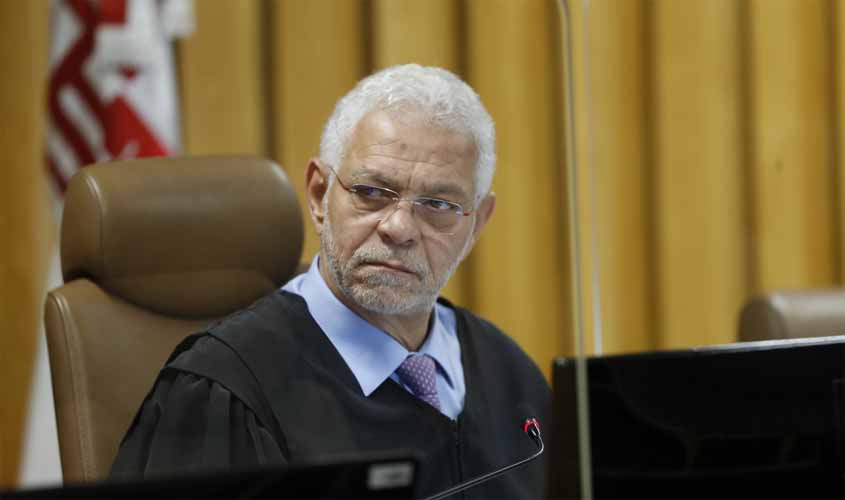 Farmacêutica terá de reintegrar vendedor propagandista eleito diretor de cooperativa 