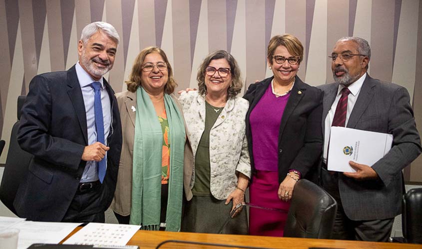 PL da igualdade salarial entre homens e mulheres é aprovado no Senado