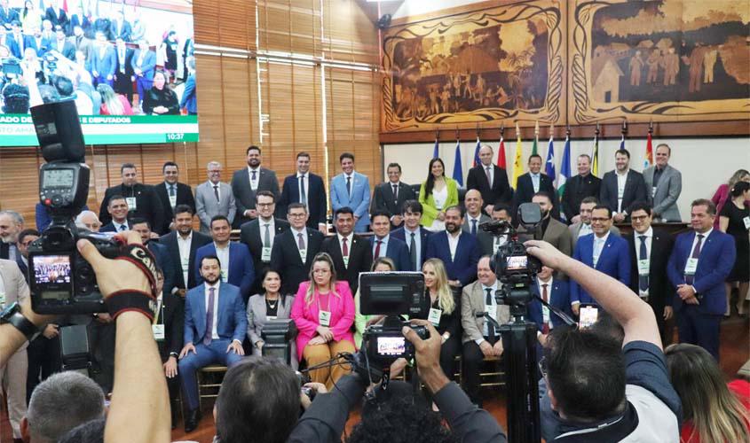 Deputados de Rondônia prestigiam 3ª reunião do Parlamento Amazônico em Rio Branco