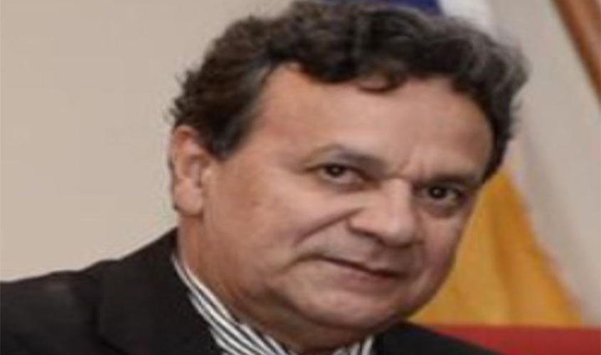 Resenha Política, por Robson Oliveira