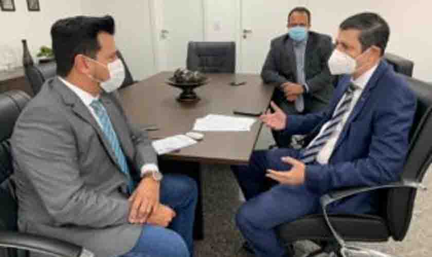 ALE/RO derruba veto do Executivo e aprova reserva de vagas para a advocacia em estacionamentos de órgãos públicos