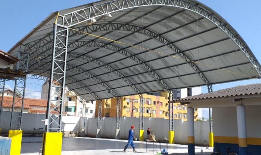 EDUCAÇÃO: Após 25 anos, escola recebe cobertura e reforma de quadra poliesportiva
