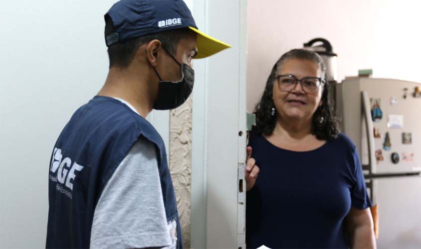 Recenseadores fazem as primeiras entrevistas para o Censo 2022