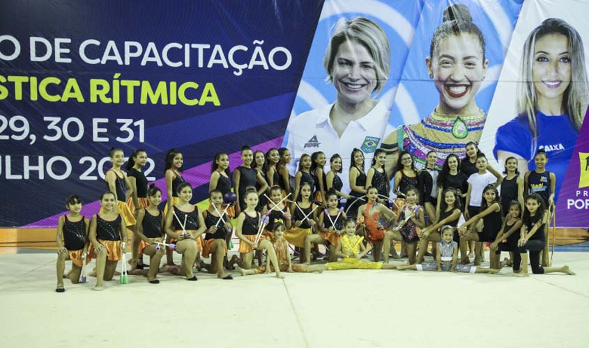 Ginasta olímpica Déborah Medrado apresentou-se em Porto Velho no último sábado (30)