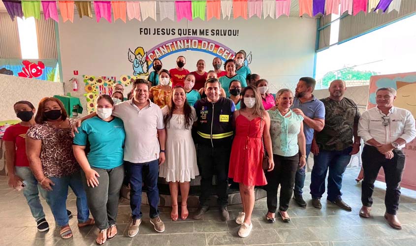 Deputado Jair Montes visita o Centro de Educação Infantil Cantinho do Céu