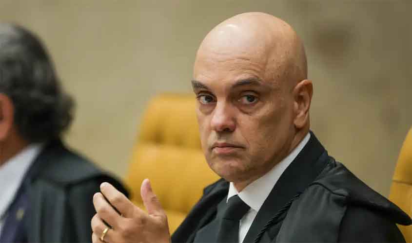 Moraes compara atos de Eduardo Bolsonaro nos EUA a tentativa de golpe