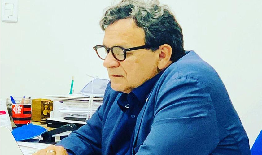 Resenha política, por Robson Oliveira