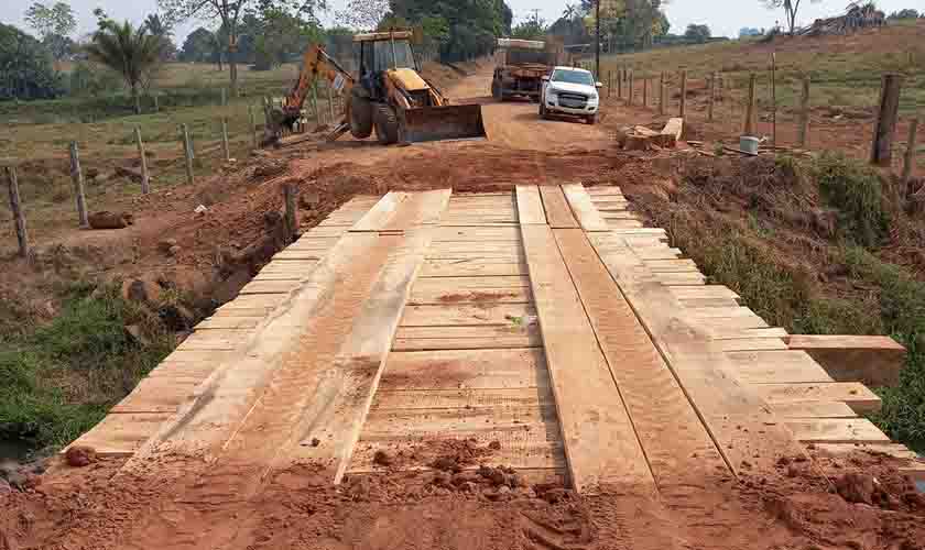Prefeitura de Ji-Paraná recupera pontes em distrito do Município
