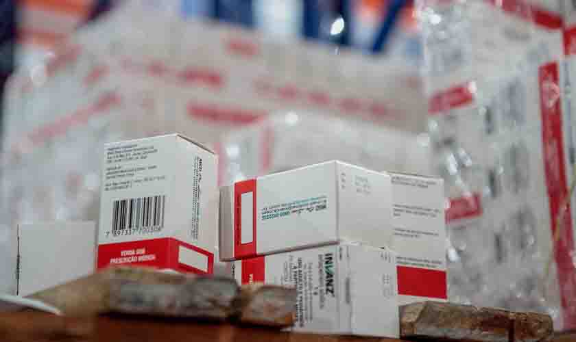 Agevisa discute com representantes do Conselho Regional de Farmácia o papel do farmacêutico como agente fiscalizador