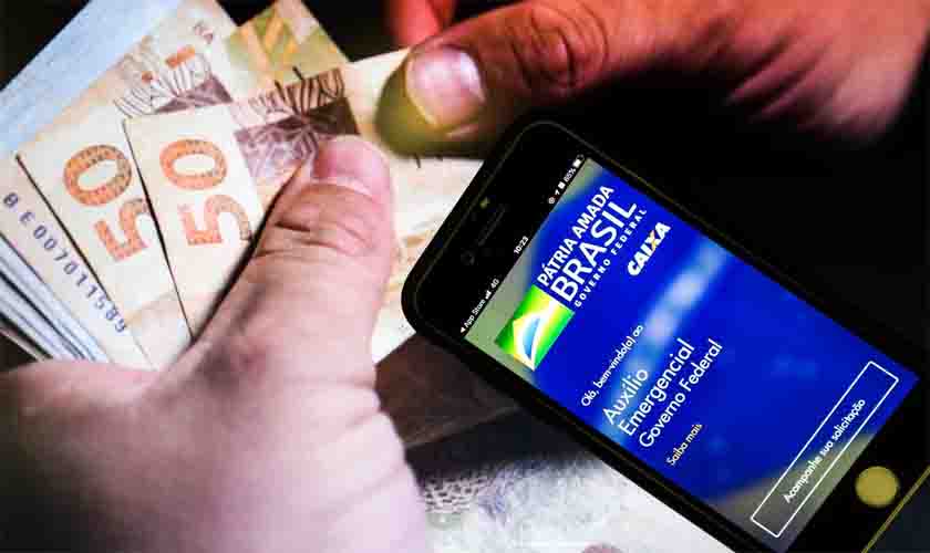 Trabalhadores nascidos em janeiro podem sacar auxílio emergencial