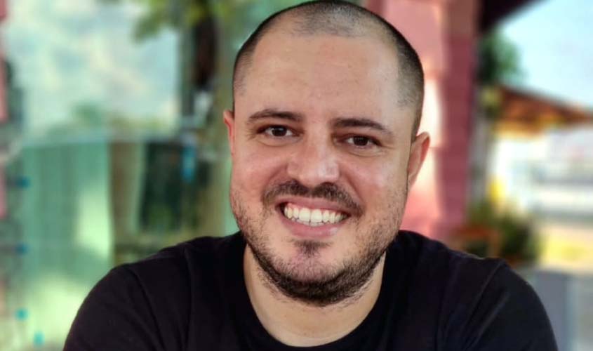 Professor da UNIR lança livro sobre jornalismo e 11/9