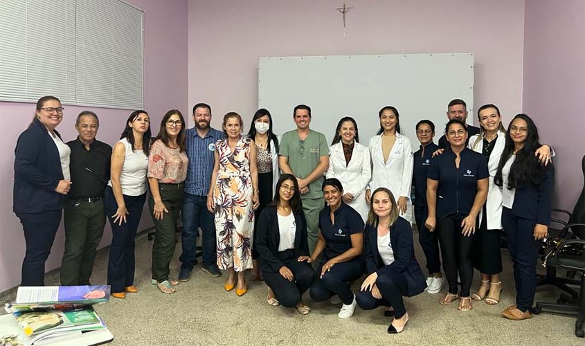 Ação de vacinação é realizada na Praça do Jardim dos Migrantes