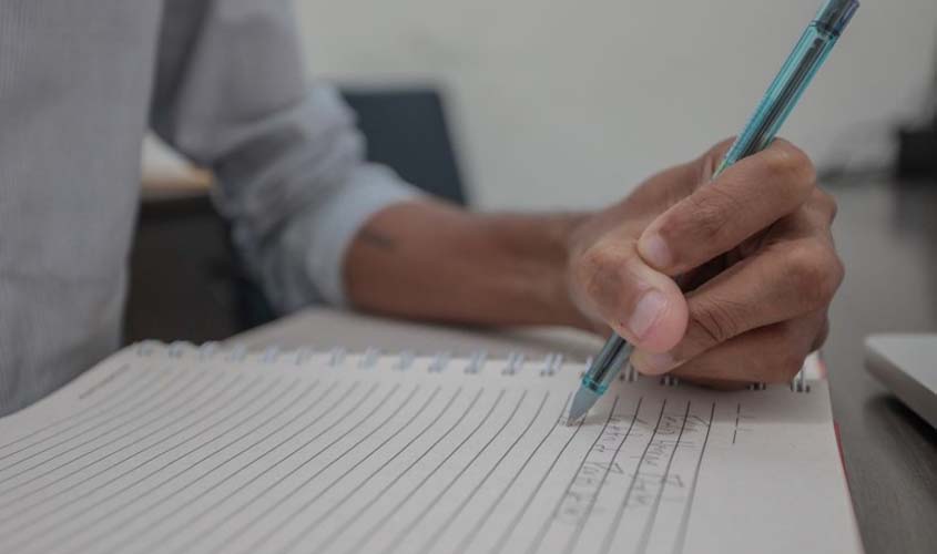 Parceria da Prefeitura com Sesi e Senai oferta cursos profissionalizantes para estudantes da EJA