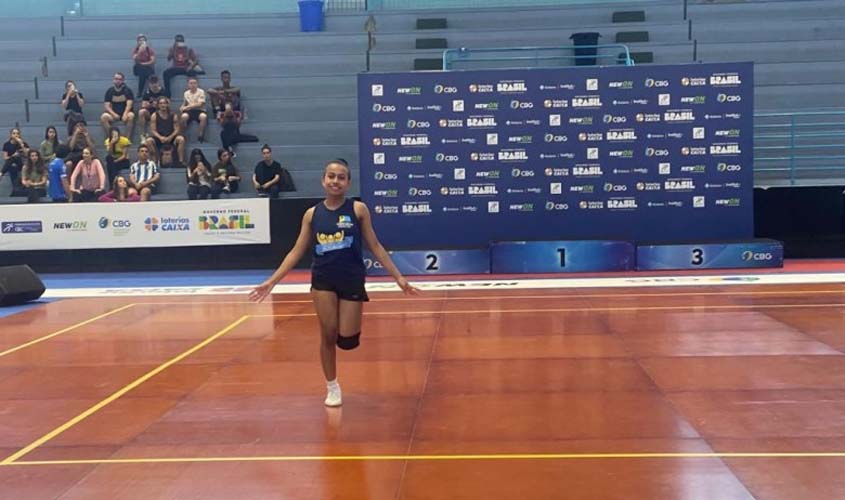 Ginasta do Programa Talentos do Futuro participa de campeonato brasileiro em Florianópolis