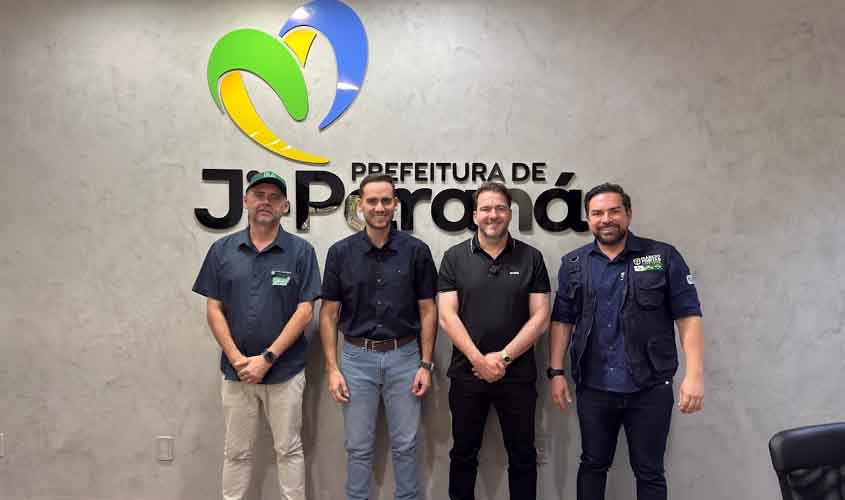 Affonso Cândido recebe visita de Alex Redano