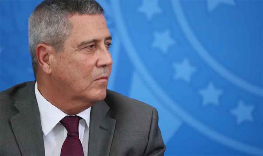 Em parecer ao STF, PGR defende que Braga Netto deve continuar preso