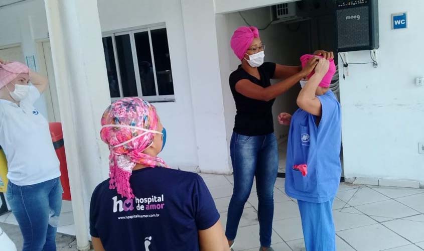 'Dia do lenço' no Hospital João Paulo II abre as programações alusivas do mês de combate ao câncer de mama