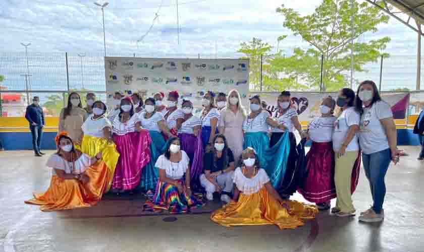 Primeira – dama incentiva ações voltadas para idosos