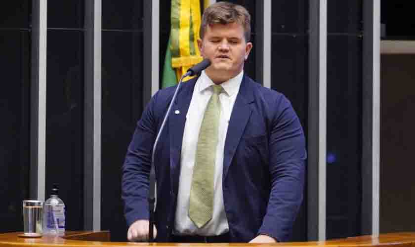 Comissão aprova aumento da validade do curso de mototaxistas e motoboys de cinco para dez anos