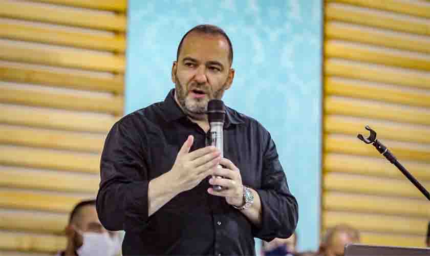 Presidente Alex Redano participa de reunião que trata da maior aproximação entre Brasil e Bolívia