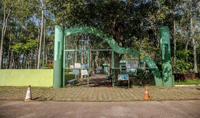 Vandalismo causa prejuízos em estrutura de espaço público